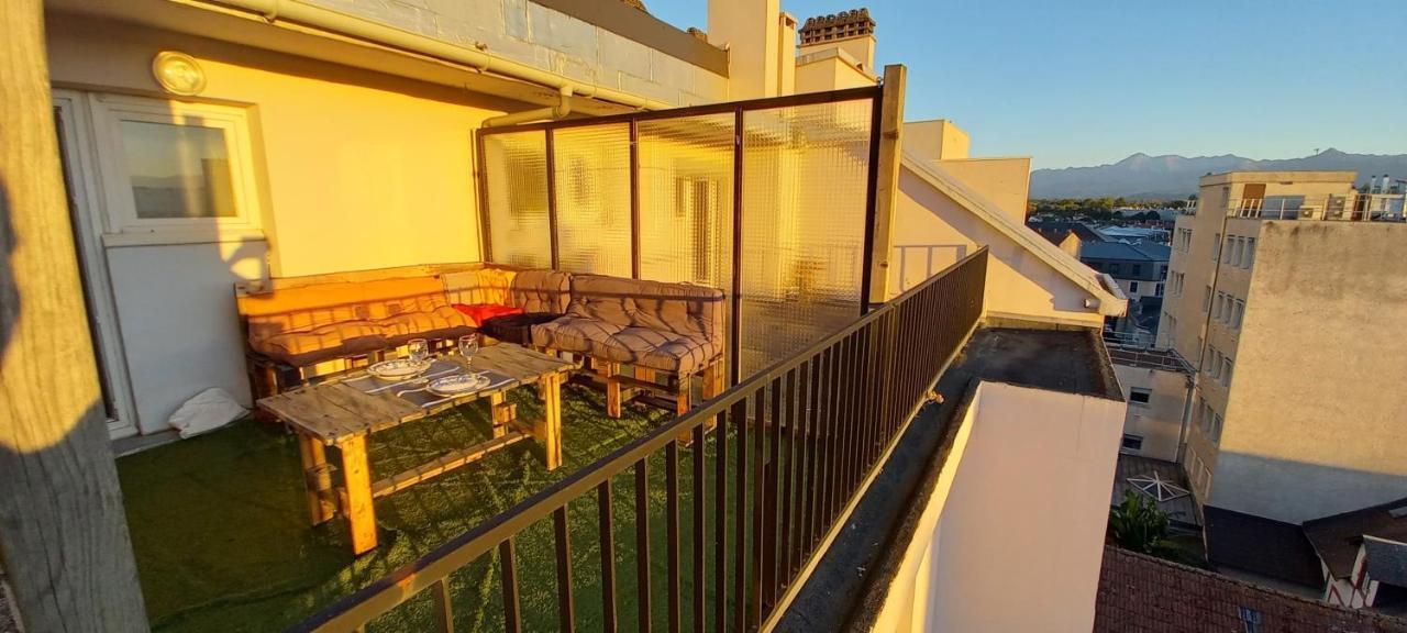 La Dolce Vita -T2 52M2- Dernier Etage- Terrasse-Parking-Wifi Fibre Apartment Tarbes Exterior photo